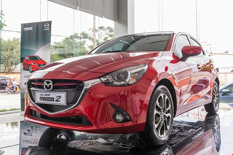 Đứng cuối top 10 là mẫu xe cỡ nhỏ Mazda2 với doanh số 262 xe, tuy nhiên đã gấp đôi cùng kỳ 2017. Trong tháng 3, Mazda 2 sedan vẫn giữ nguyên giá bán không đổi so với tháng trước là 499 triệu đồng. Tuy nhiên, giá mẫu hatchback tăng 10 triệu đồng, giá bán ra là 539 triệu đồng.