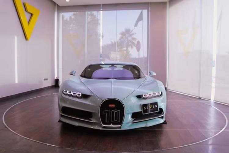 Hiện chiếc Bugatti Chiron Vainqueur de Coeur lấy cảm hứng từ mẫu Bugatti Type 59 sản xuất năm 1934 này đang được đại lý siêu xe Seven Car Lounge ở Riyadh, Ả Rập Xê-út rao bán. Mặc dù giá bán Bugatti Chiron hàng độc này không được tiết lộ nhưng chắc chắn trị giá của Vainqueur de Coeur không dưới con số triệu đô.