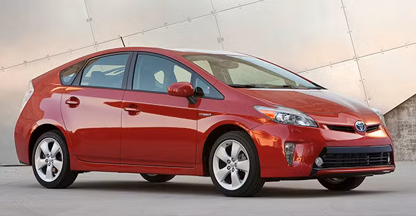 Toyota trieu hoi hon 600.000 xe lai hybrid do loi ky thuat