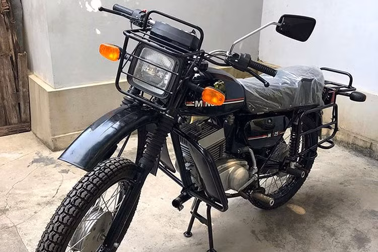 Mới đây, trên mạng xã hội đã xuất hiện thông tin về chiếc xe máy M1nsk M125X hay còn được gọi với cái tên "xe Minsk chở lợn" tại Việt Nam, (đây được xem là phiên bản tái xuất xe Minsk của thập niên 70, 80 khá phổ biến ở miền Bắc Việt Nam) chiếc xe mới này xuất hiện tại Hà Nam.