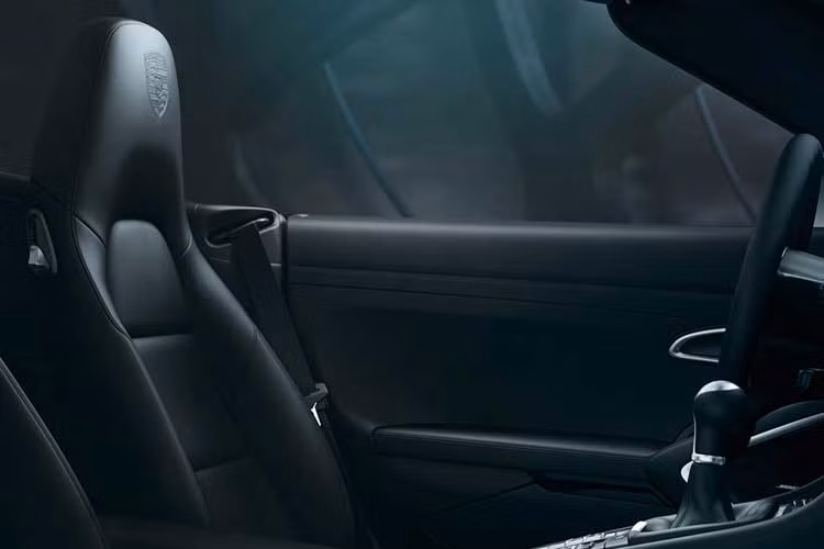 Porsche ra mat Black Edition Boxster va 911 Carrera tai VN-Hinh-4