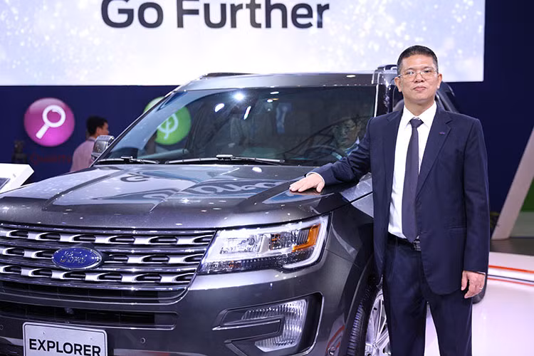 Kế thừa di sản Mỹ với lịch sử hơn 25 năm ra đời và phát triển, Explorer hiện đang là chiếc SUV bán chạy nhất Bắc Mỹ với hơn 7 triệu xe đã được giao tới tay khách hàng. Về tông thể, xe sở hữu kích thước tổng thể: 5037 x 2005 x 1813 (mm); chiều dài cơ sở 2866 (mm).