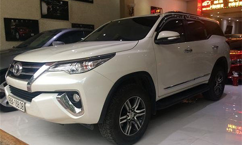 Có những thời điểm khan hàng, Toyota Fortuner cũ được bán với giá lên tới 1,4 tỷ đồng