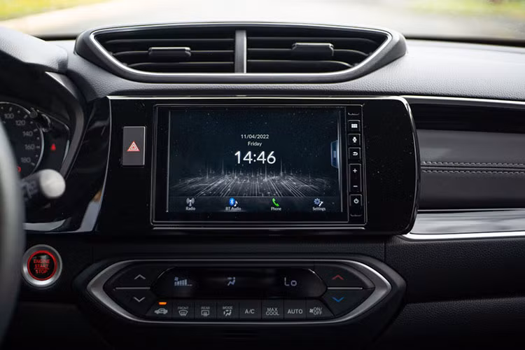 Đáng chú ý, dù là một mẫu MPV giá rẻ nhưng Honda BR-V được trang bị rất nhiều tính năng cao cấp của Honda. Trong đó điển hình như hệ thống hỗ trợ lái chủ động Honda Sensing.