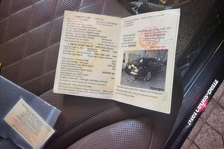 Như vậy, sau khoảng 2 tuần xảy ra vụ tai nạn, nữ chủ nhân chiếc xe sang Mercedes-Benz S450 độ lên body kit của bản Maybach tại Bình Dương đã quyết định không sửa chữa chiếc xe mà đã rao bán lại với mức giá 2 tỷ đồng.