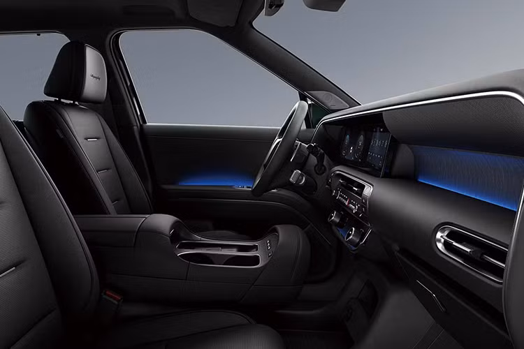 Kể từ khi ra mắt vào tháng 11/2018, Hyundai Palisade đã có sự lột xác toàn diện. Phiên bản 2024 sở hữu ngôn ngữ thiết kế mạnh mẽ, khoang nội thất rộng rãi và các tùy chọn 7 chỗ hoặc 9 chỗ mang đến sự linh hoạt cho người dùng.