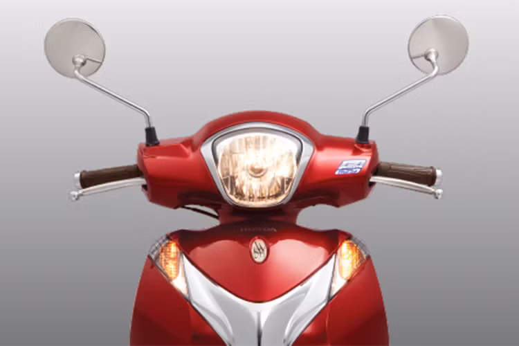 Về thiết kế tổng thể, mẫu xe tay ga Honda SH Mode 125 ABS phiên bản nâng cấp này không khác biệt quá nhiều so với bản cũ. Xe vẫn giữ được thiết kế tinh tế với cụm đèn pha sang trọng, đèn xi nhan và đèn định vị có thấu kính màu xanh cao cấp phía trước cùng phần đuôi xe thời trang với cụm đèn sau thon gọn và lớp trang trí mạ crôm cao cấp.