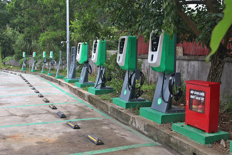 Uu dai thue, phi de phat trien xe oto dien: Ai duoc loi nhat?-Hinh-6