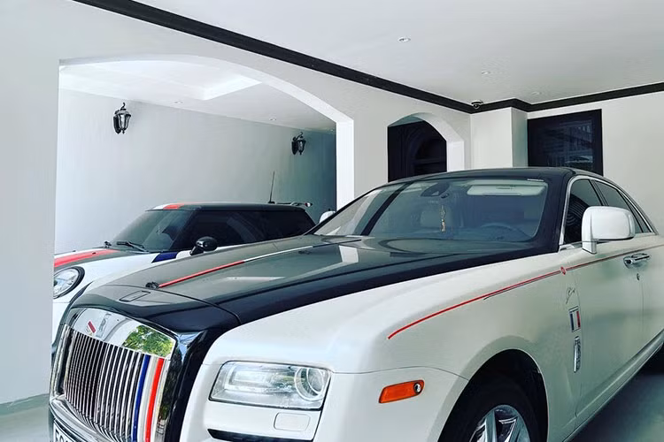 Dai gia Minh Nhua khoe 