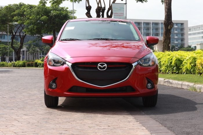 Đáng nói, với đợt tăng giá này, tính từ đầu năm 2018, tất cả các mẫu xe Mazda đều đã được Thaco tăng giá bán. Trong đó, hồi tháng 1, THACO tăng giá thêm 30 triệu đồng cho mẫu CX-5. Đến cuối tháng 2, “ông lớn” ngành ô tô Việt quyết định áp dụng giá bán mới cho một loạt xe Mazda, hầu hết đều tăng nhẹ so với giá bán cũ.