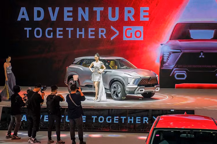 Dat mua Mitsubishi XFC Concept, thi truong khat xe hay cach lam nguoc doi?