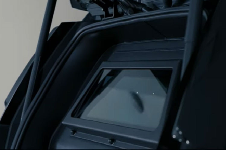 Một chiếc xe SUV Chevrolet Suburban trước khi chuyển giao cho Mật vụ Mỹ phải sửa đổi khá nhiều. Xe được bọc thép toàn thân với lớp kính chống đạn chống chịu được cuộc tấn công bằng súng AK-47 trong cự ly 10 m, hay lựu đạn, thuốc nổ... nó có thể biến thành lá chắn di động cho chiếc xe chở Phó Tổng thống hay Tổng thống Mỹ khi gặp vấn đề bất trắc về an ninh.