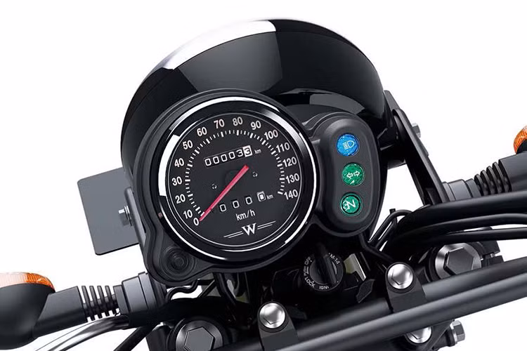 Với ngoại hình mới đậm chất Retro Cafe Racer của W175 Cafe 2019, chỉ cần thay đổi nhẹ ghi đông qua dạng clip-on. Đồng hồ của xe vãn thiết kế theo phong cách cổ điển dạng kim kiểu cơ, cùng đèn báo... 