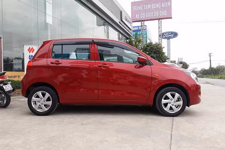 Theo đại lý Suzuki Thanh Xuân, những chiếc Celerio đầu tiên sẽ giao khách hàng từ ngày 15-17/1 đối với những khách đã đặt cọc và ký hợp đồng từ trước. Lô xe được nhập khẩu từ năm 2017, trước khi chính sách của Nghị định 116 có hiệu lực. Xe sản xuất 2018 được dự kiến về vào tháng 4 nếu hoàn thành được thủ tục.