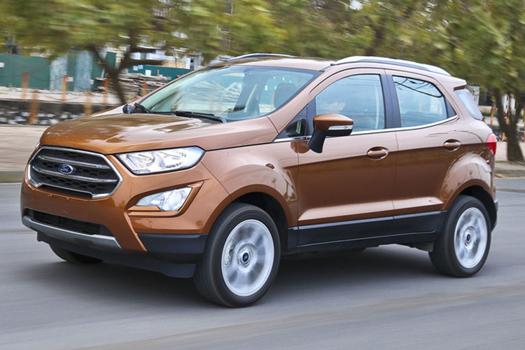 Trong 5 phiên bản của Ford EcoSport thì phiên bản 1.0L AT Titanium được giảm giá nhiều nhất - 39 triệu đồng. Tiếp theo đó là phiên bản 1.5L AT Titanium giảm 30 triệu đồng, phiên bản 1.5 AT Trend giảm 18 triệu đồng và hai phiên bản Ambiente giảm nhẹ nhất 11 triệu đồng cho bản AT và 10 triệu đồng bản MT.