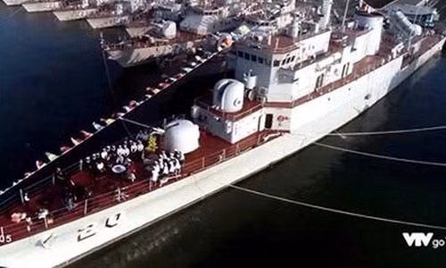 Tau ho ve Pohang 20 cua Hai quan Viet Nam truc chien voi ten lua Kh-35