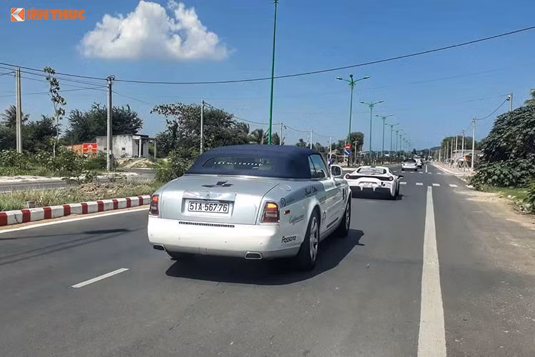 Siêu xe rất đắt tiền, niềm vui này chỉ dành cho những người thực sự giàu có mới có thể sở hữu, vì thế, mua siêu xe và dùng những chiếc xe ấy để làm hoạt động marketing sẽ được nhiều người chú ý và biết đến. Hơn thế, những chiếc xe này đều là tài sản của Trung Nguyên nên vẫn còn đó.