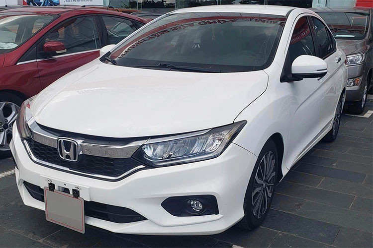 Mua Honda City cu tai Ha Noi, khach 