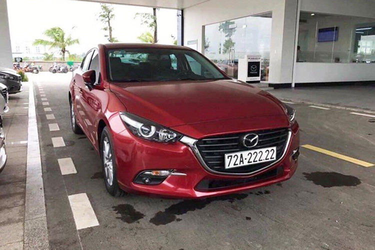 Trước đó, tại tỉnh Bà Rịa - Vũng Tàu một chủ xe Mazda3 cũng may mắn bốc trúng biển số ngũ quý 2 khá đẹp khiến nhiều người "mơ ước", nhưng sau đó anh này không chào bán mà lặng lẽ sử dụng một thời gian dài.