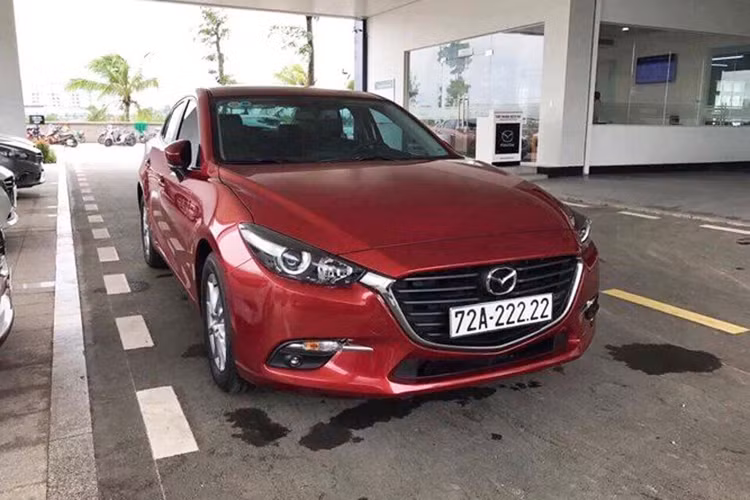 Trước đó, tại tỉnh Bà Rịa - Vũng Tàu một chủ xe Mazda3 cũng may mắn bốc trúng biển số ngũ quý 2 khá đẹp khiến nhiều người "mơ ước", nhưng sau đó anh này không chào bán mà lặng lẽ sử dụng một thời gian dài.