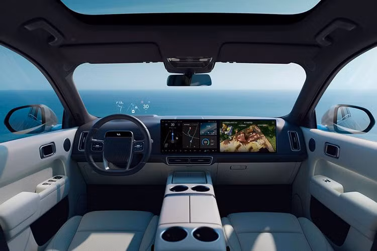 Li Auto L9 tu gay tai nan vi nham bien quang cao la xe that-Hinh-2