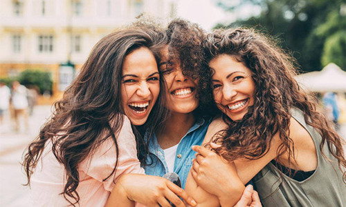 Bạn chỉ mất 40-60 giờ để có một người bạn bình thường, nhưng thời gian tối thiểu để xây dựng một tình bạn thân thiết là 200 giờ.