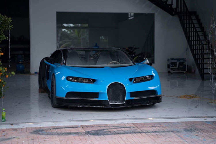 Với những người hiểu biết về xe hơi thì chiếc Bugatti Chiron tự chế này đương nhiên không thể đánh lừa được. Thế nhưng, cũng không thể phủ nhận rằng chiếc xe tự chế của nhóm bạn trẻ Việt Nam khá ấn tượng.