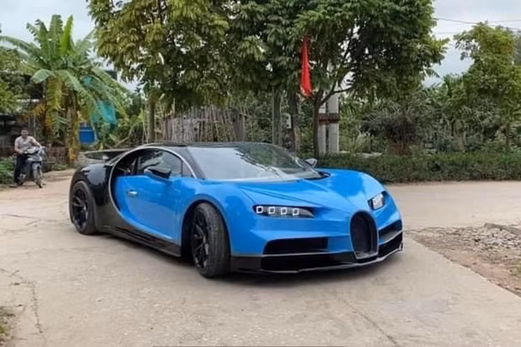 Chiếc xe Bugatti Chiron tự chế này còn được các bạn trẻ trang bị thêm cả dải đèn LED định vị ban ngày có thể hoạt động chứ không chỉ dừng ở mức trang trí.