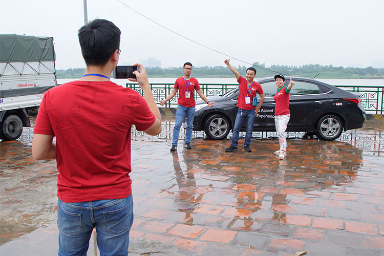 Với những thách thức như chụp hình ở đúng điểm trong ảnh ban tổ chức đưa, cùng nhau đi ăn kem, đi mua bánh, hay tìm đường đến điểm hái vải tại Thanh Hà Hải Dương... khiến quãng đường dự kiến từ Hà Nội đến Hải Phòng kéo dài hơn dự kiến khá nhiều. Các đội thi phải phối hợp nhóm, tìm đường, đọc đề bài, giải đề...dẫn đến những kết quả về quãng đường, thời gian, mức tiêu hao khác nhau.