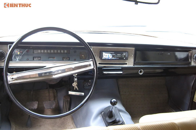 Hình ảnh của những chiếc xe Volga thời điểm đó luôn gắn liền với niềm tự hào theo quan niệm “một người làm quan cả họ được nhờ”. Chính vì vậy nên thời ấy nhà nào có người làm quan to đi Volga thì rất "oách", người thân được thơm lây.