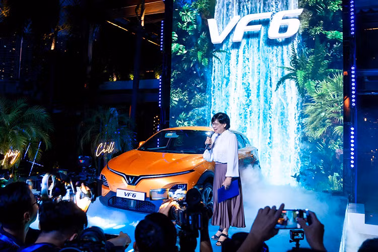 VinFast VF6 chinh thuc mo ban tai Viet Nam, gia tu 765 trieu dong