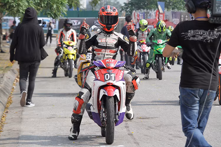 3 giải cao nhất của hạng mục Honda Winner 150 bao gồm giải Nhất là anh: Lê Hùng Hữu Tín với số 49; giải Nhì là Nguyễn Anh Tuấn số 47 và giải Ba thuộc về anh Phạm Chánh Trực mang số 11.