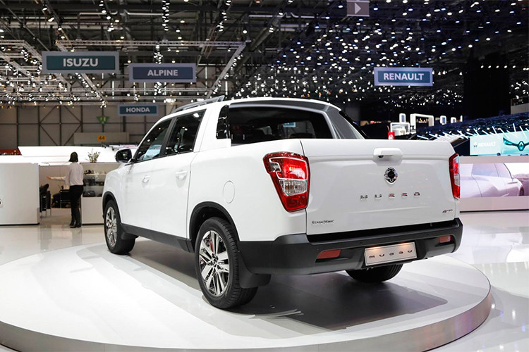 Cung cấp sức mạnh cho Musso sẽ là động cơ dầu tăng áp e-XDi220, sản sinh công suất 178 mã lực và mô-men xoắn 420 Nm. Hộp số tay 6 cấp là trang bị tiêu chuẩn hoặc tùy chọn hộp số tự động Aisin 6 cấp. Hệ dẫn động 4 bánh đi kèm 3 chế độ, gồm 1 cầu nhanh, 2 cầu nhanh và 2 cầu chậm.