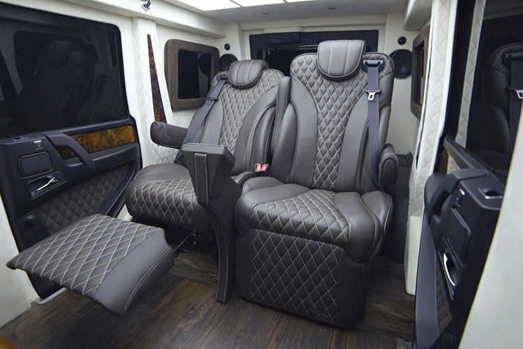 Về an toàn, chiếc Mercedes-AMG G63 độ limousine và bọc thép của INKAS® còn được trang bị phần thân vỏ và kính cửa sổ chống đạn, đạt tiêu chuẩn CEN 1063 BR7. Điều này đồng nghĩa với việc xe có thể chống được đạn của súng trường hỏa lực mạnh với cỡ nòng 7,62 mm.