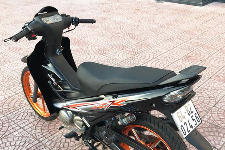 Về thiết kế tổng thể, phiên bản mới này không có nhiều that đổi so với đời trước. Xe vẫn mang thiết kế underbone truyền thống. Mức giá cho mẫu xe mới này khi "đập thùng" được đại lý tư nhân bán khoảng gần 200 triệu.