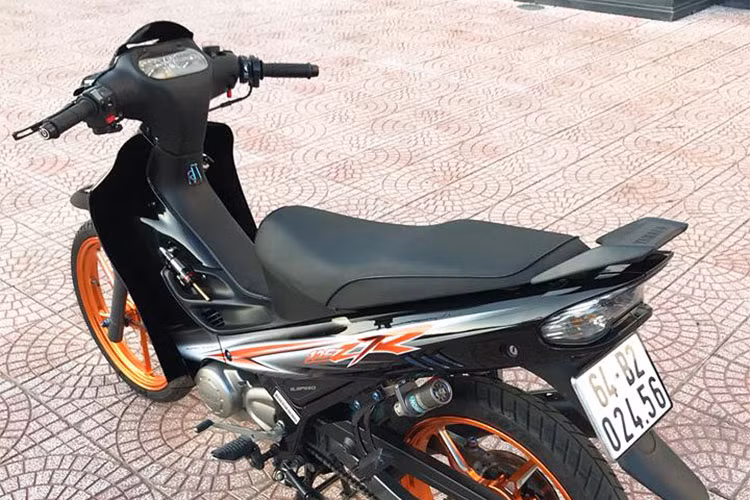 Về thiết kế tổng thể, phiên bản mới này không có nhiều that đổi so với đời trước. Xe vẫn mang thiết kế underbone truyền thống. Mức giá cho mẫu xe mới này khi "đập thùng" được đại lý tư nhân bán khoảng gần 200 triệu.