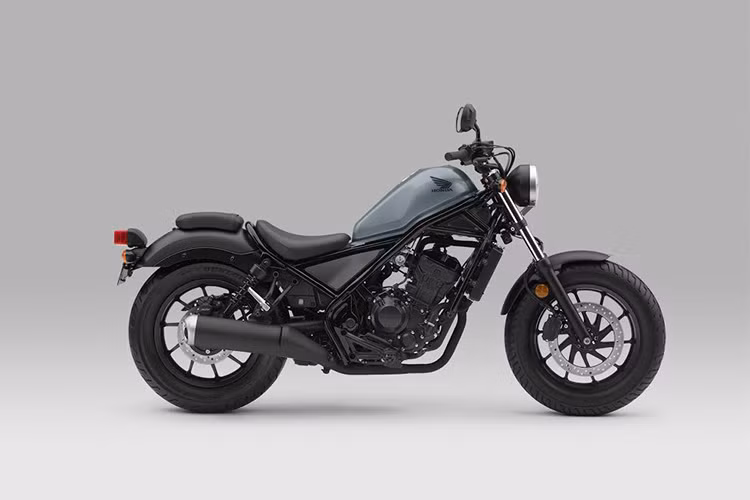 Phiên bản mới Honda Rebel 300 được nhập khẩu nguyên chiếc từ Thái Lan sẽ được chính thức giới thiệu ra thị trường vào ngày 21/7/2019 thông qua các đại lý do Honda ủy nhiệm trên toàn quốc (HEAD) với 3 màu: Đen Xám, Xanh Xám và Đen Đỏ, cùng chế độ bảo hành 3 năm hoặc 30.000 km (tùy theo điều kiện nào đến trước). Giá xe Honda Rebel 300 đề xuất chính hãng là 125 triệu đồng (đã bao gồm thuế GTGT).