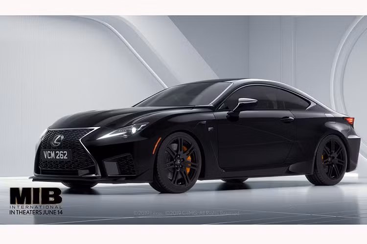 Bộ phim bắt đầu được công chiếu tại Việt Nam kể từ hôm nay, 14/06/2019, hứa hẹn mang đến cho những khán giả đam mê điện ảnh một hành trình trải nghiệm đầy phấn khích. Lexus Việt Nam cũng tổ chức một không gian thương hiệu xe sang Lexus giàu cảm xúc.