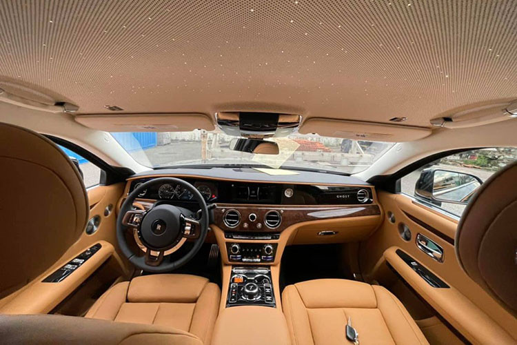 Rolls-Royce Ghost 2021 hon 45 ty o Ha Noi, san sang 