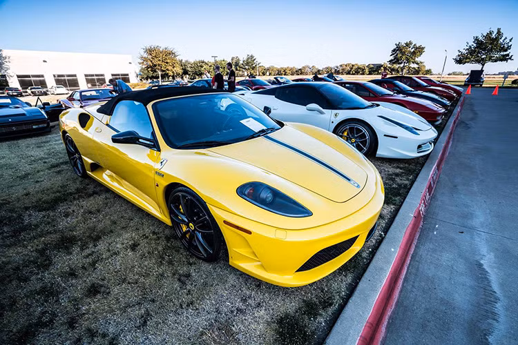 Theo đại diện ban tổ chức cho biết, sự kiện họp mặt Ferrari Club tại Texas thuộc miền Nam nước Mỹ lần này có cả các mẫu xe đua và xe thương mại góp mặt.