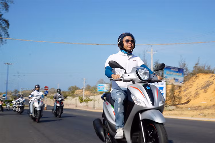 Một trong những đặc điểm nổi bật nhất của Medley chính là hệ thống phanh đĩa cả trước và sau đều được trang bị chống bó cứng phanh ABS. Thử nghiệm nhanh hệ thống này bằng cách tăng tốc lên 60 km/h sau đó phanh gấp, Medley chỉ mất khoảng 3 mét để dừng hoàn toàn một cách chắc chắn, không hề xảy ra hiện tượng trượt hay giật bánh.