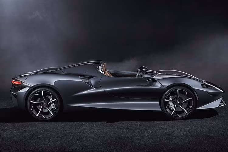 Mới đây, trên trang rao bán xe Mobile.de nổi tiếng của Đức, một người nào đó đã rao bán suất đặt mua McLaren Elva với giá lên đến 2,975 triệu Euro (khoảng 3,295 triệu USD hay 76,1 tỷ đồng).