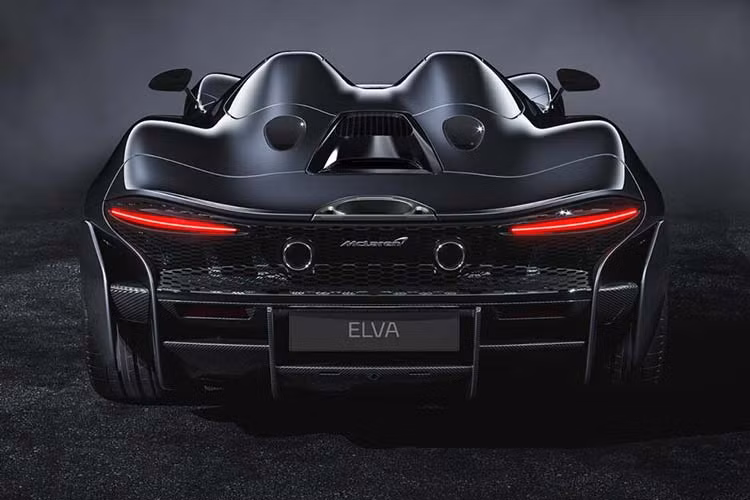 So với giá do hãng McLaren đưa ra, chiếc Elva được rao bán đắt gần gấp đôi. Theo người rao bán, chiếc McLaren Elva này sẽ được xuất xưởng vào ngày 30/4/2020. Trong khi đó, hãng McLaren lại khẳng định phải đến cuối năm sau, những chiếc Elva mới được giao tới tay khách hàng đặt mua. Điều này khiến nhiều người cảm thấy nghi ngờ về thông tin rao bán.