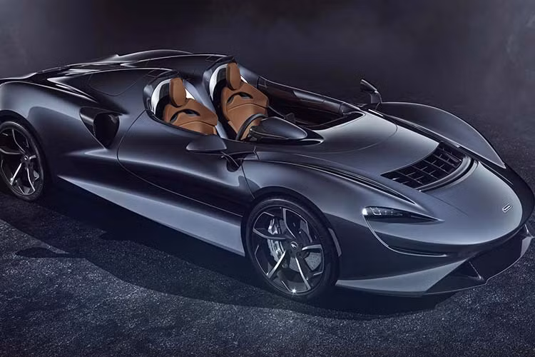Lần đầu tiên được công bố vào hồi tháng 11/2019 vừa qua, Elva là siêu xe mui trần mới nhất và nhẹ nhất của thương hiệu McLaren. Tại thị trường Anh quốc, giá siêu xe McLaren Elva khởi điểm từ 1,425 triệu Bảng (khoảng 42,5 tỷ đồng). Thế nhưng, trên thực tế, giá của siêu xe có số lượng sản xuất giới hạn này không dừng lại ở con số đó.