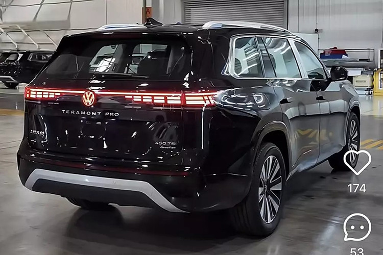Mới đây, nội thất của Volkswagen Teramont Pro 2025 mới đã được hé lộ. Tương tự ngoại thất, nội thất cũng được áp dụng phong cách thiết kế mới nhất của thương hiệu Volkswagen, mang đến vẻ sang trọng và tiện nghi hơn cho người dùng.