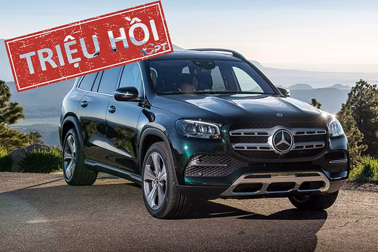 Trong số các thương hiệu ôtô đang sản xuất, kinh doanh tại Việt Nam, Mercedes-Benz là hãng xe thực hiện nhiều đợt triệu hồi nhất. Số liệu được tổng hợp từ dữ liệu của Cục Đăng kiểm Việt Nam cho thấy hãng xe sang đến từ Đức đã triển khai đến 9 đợt triệu hồi xe trong năm 2023, với số lượng xe bị ảnh hưởng lên đến 8.866 xe.