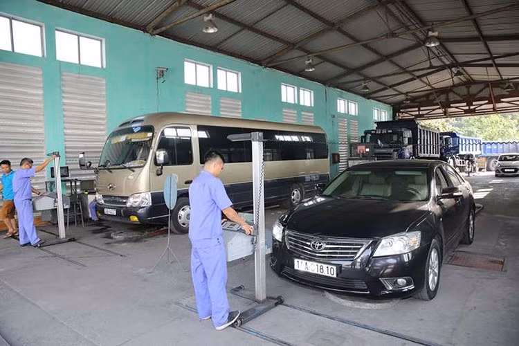 Cuc Dang kiem de xuat tang gia dich vu kiem dinh xe den 28%