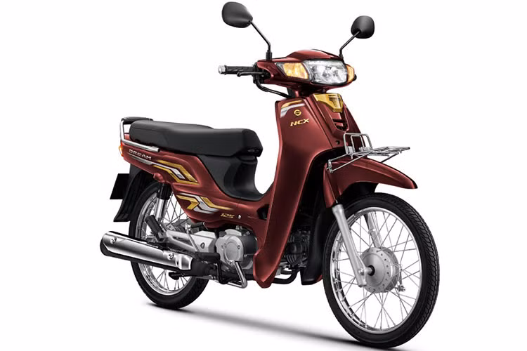 Mẫu xe Dream 125 mới từ Campuchia đã xuất hiện tại một số đại lý bán lẻ ở Việt Nam theo đường tiểu ngạch, phục vụ nhu cầu mua sắm của người hâm mộ nhưng giá khá cao, khoảng hơn 100 triệu đồng.