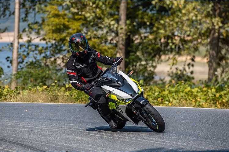 Hiện tại, giá xe Felo FW06 2021 đang được bán ra tại Trung Quốc với 2 phiên bản bao gồm GL và DX cùng mức mức bán ra tương đương từ 95 đến 102 triệu đồng.