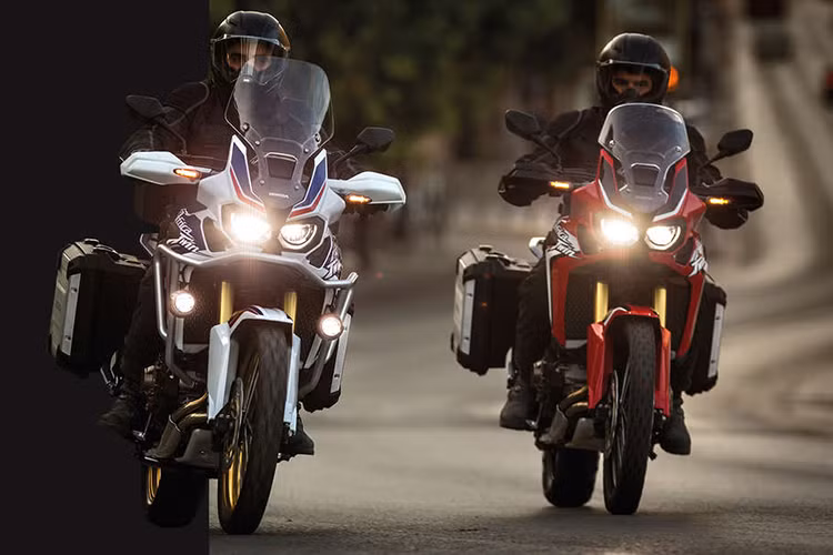 Có tên gọi chính thức là Africa Twin nhưng tên mã của xe là Honda CRF1000L. Tên gọi của chiếc xe này xuất phát từ chiếc chiếc Africa Twin XRV 750 được hãng xe máy Honda Nhật Bản sản xuất từ 1989-2003.